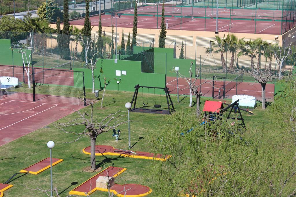 Los Juncos De Pineda Park Salou Esterno foto